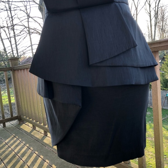 Little black Party dress size 6 by Cache. - Picture 4 of 8